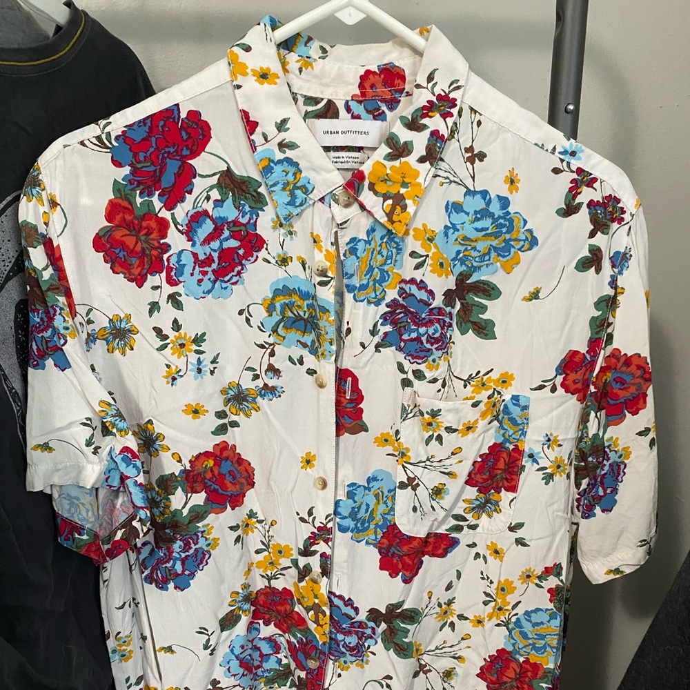 Urban outfitters button down summer shirt